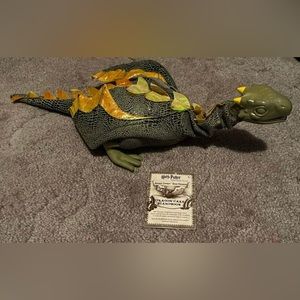 Roaren snoren baby Norbert dragon from Harry Potter (